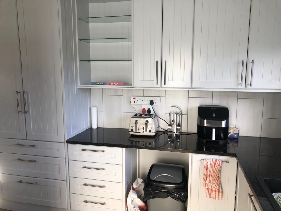 To Let 2 Bedroom Property for Rent in Vermont Western Cape